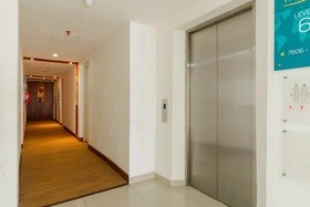 RedDoorz Apartment @ Aeropolis