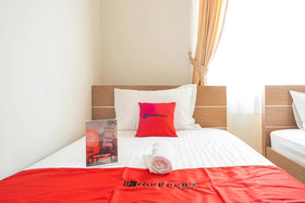 RedDoorz near Siloam Karawaci 3