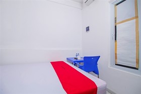 RedDoorz Near Stan