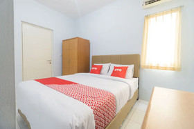 Rotterdam Guest House by OYO