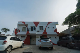 Rotterdam Guest House by OYO