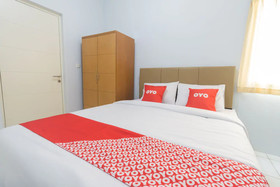 Rotterdam Guest House by OYO