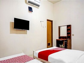 Super Oyo 90689 Lily House