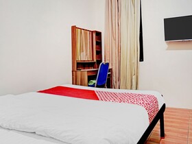 Super Oyo 90689 Lily House