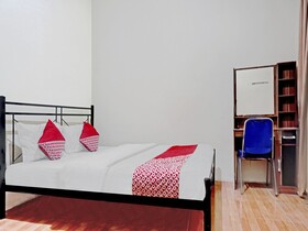 Super Oyo 90689 Lily House