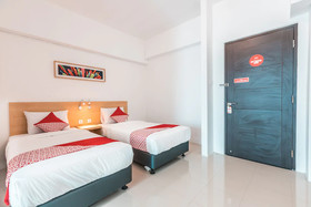 The Habitat by OYO Rooms