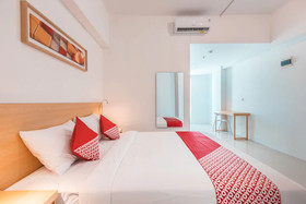 The Habitat by OYO Rooms