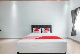 Trans Hotel by OYO Rooms