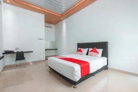 Trans Hotel by OYO Rooms