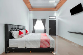 Trans Hotel by OYO Rooms