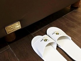 Yellow Bee Hotel – Tangerang