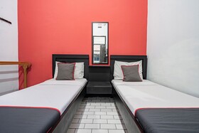 Super OYO Capital O 94108 Hotel Abad