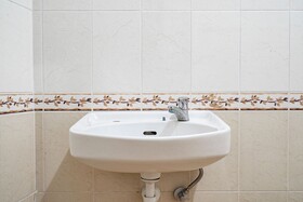 Super OYO Capital O 94108 Hotel Abad