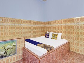 Spot On 91694 Hotel Rama Chandra