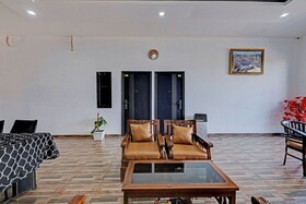 Capital O 92963 Global House Syariah