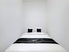 Capital O 92963 Global House Syariah