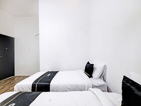 Capital O 92963 Global House Syariah