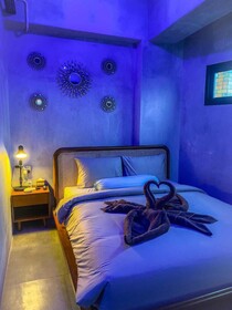 Ketuk Pintu by Turu Kene