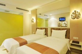 PYRENEES Malioboro Hotel