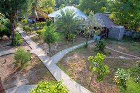 Gusung Indah Bungalow & Restaurant by OYO Rooms