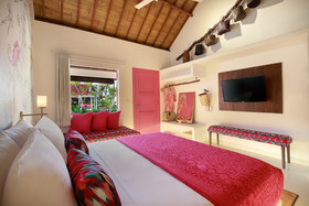 PinkCoco Gili Air