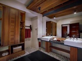 Aston Sunset Beach Resort - Gili Trawangan