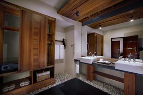 Aston Sunset Beach Resort - Gili Trawangan