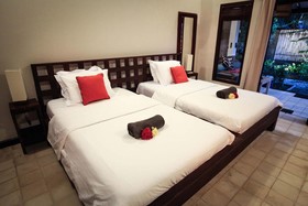 Bale Sampan Bungalows