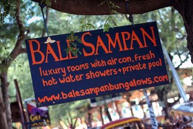 Bale Sampan Bungalows