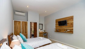Bale Sampan Bungalows