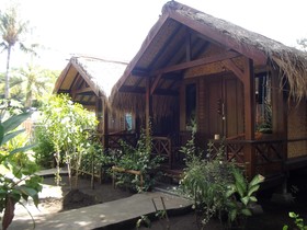Flush Makmur Bungalows