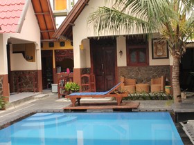 Gili Bagaz Cottages