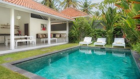 Gili Khumba Villas