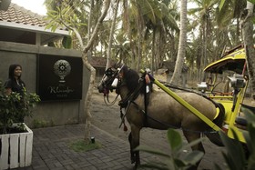 Gili Khumba Villas