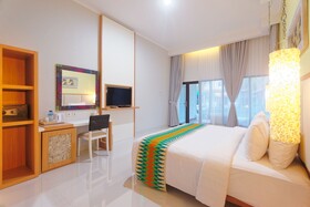Jambuluwuk Oceano Resort Gili Trawangan