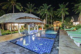 Jambuluwuk Oceano Resort Gili Trawangan