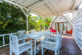 Ozzy Cottage & Bungalow by OYO Rooms