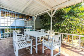 Ozzy Cottage & Bungalow by OYO Rooms