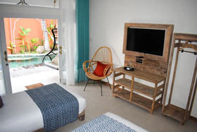 Pesona Beach Resort And Spa