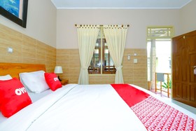 Pondok Lita by OYO Rooms