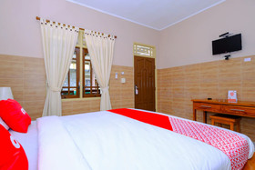 Pondok Lita by OYO Rooms