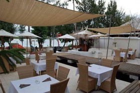 Horizontal Beach Club
