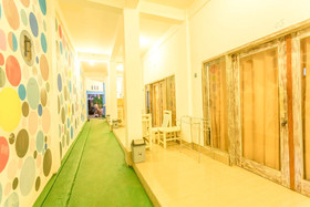 White House by OYO Rooms