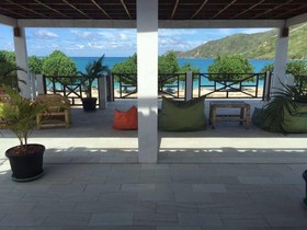 Friends Beach Hotel