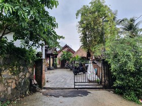 Gani Homestay