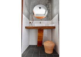 LMBK Surf House