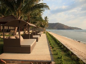 Lima Satu Resort by BAIO