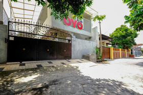 Penginapan Ratu Emas