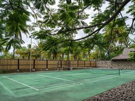 Sira Beach House