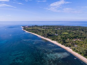 Sira Beach House